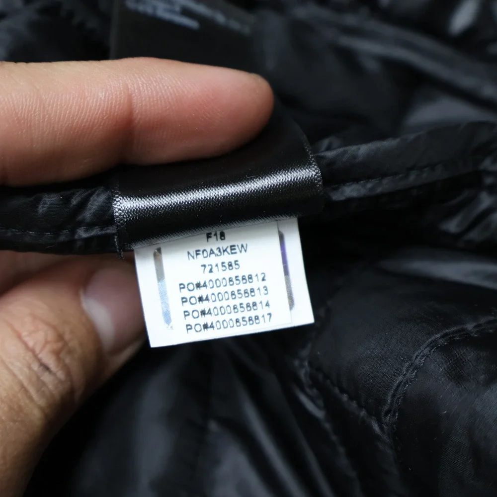 North Face Vest Mens Small Black Thermoball Eco Light Pack Quilted Puffer LOGO